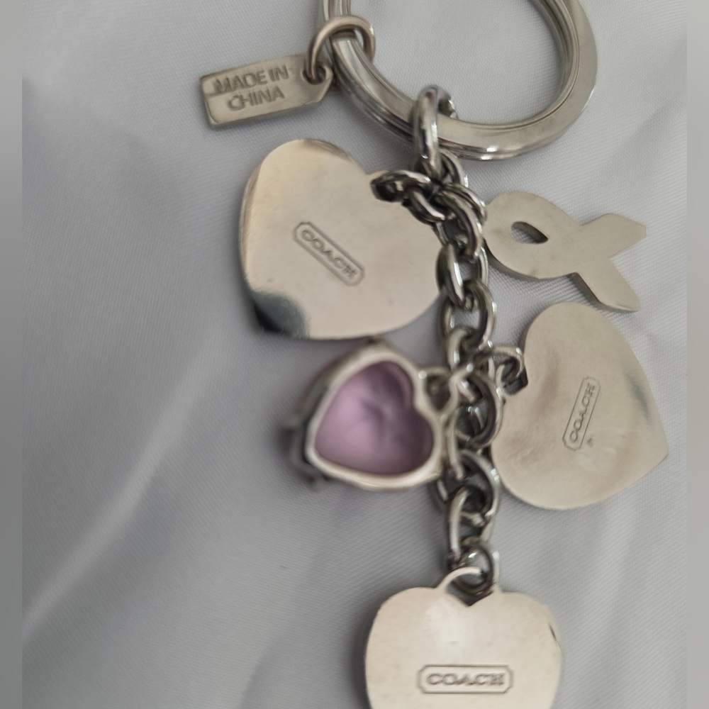 Vintage Coach Breast Cancer Awarness Keychain Pink Multi Enamel Hearts & Crystal - Picture 5 of 5